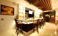 Bar, Cafe and Lounge 3 Hemingways Silk Hotel