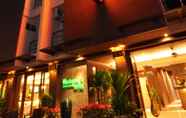 Luar Bangunan 3 Hemingway's Hotel 