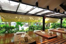 엔터테인먼트 시설 Merlin Beach Resort