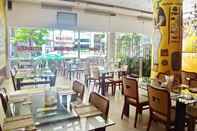 Restoran OYO 102 Diamond Residence Silom