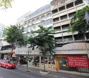 Bangunan 2 OYO 102 Diamond Residence Silom