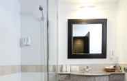 In-room Bathroom 7 Siam Piman Hotel