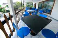 Bar, Cafe and Lounge Hotel Olympic Jogja By Sajiwa