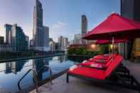 Swimming Pool Maitria Mode Sukhumvit 15 Bangkok – A Chatrium Collection 