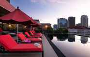 Swimming Pool 7 Maitria Mode Sukhumvit 15 Bangkok – A Chatrium Collection 