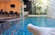 Swimming Pool 7 In Kuta 10BR