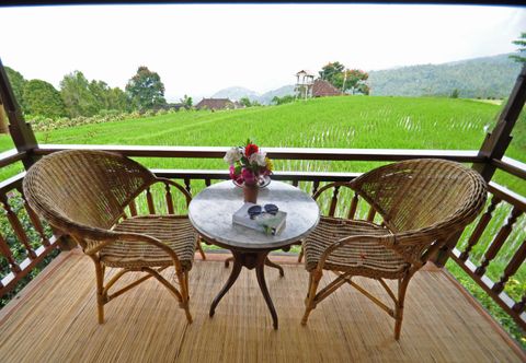 外部的 Puri Lumbung Cottages