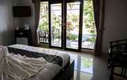 Kamar Tidur 3 Kelapa Lovina Beach Villas