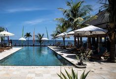 สระว่ายน้ำ 2 Kelapa Lovina Beach Villas
