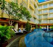 Swimming Pool 3 Bedrock Hotel Kuta Bali 