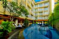 Swimming Pool Bedrock Hotel Kuta Bali 