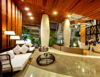 Lobby 2 Bedrock Hotel Kuta Bali 