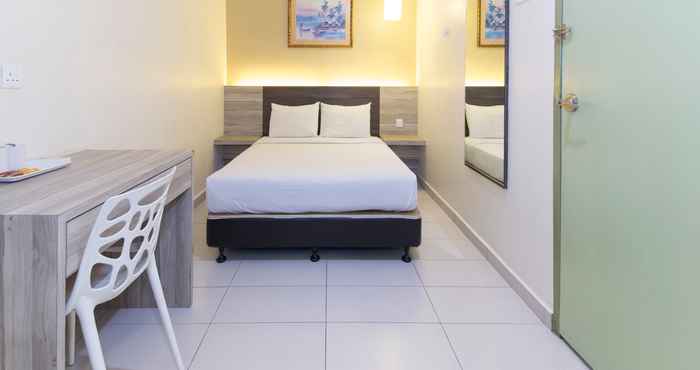 Kamar Tidur Hotel Suria Malaqa