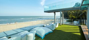 บาร์ คาเฟ่ และเลานจ์ 3 Veranda Resort & Villas Hua Hin Cha Am