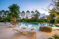 Swimming Pool Sanctoo Suites & Villas at Bali Zoo