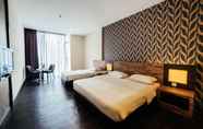 Kamar Tidur 5 Waterfront Boutique Hotel