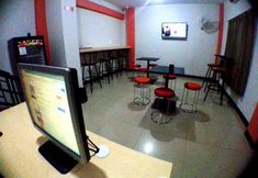 บาร์ คาเฟ่ และเลานจ์ 7 ESAI - Rumah Semua