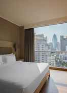 BEDROOM Adelphi Suites Bangkok