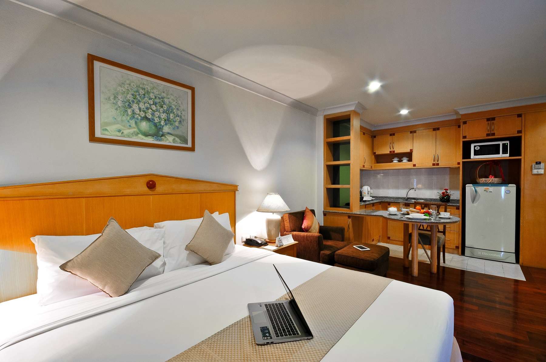 <strong>Admiral Suites Sukhumvit -</strong> khách sạn Bangkok