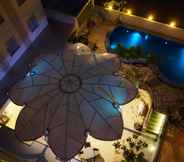 Kolam Renang 3 Sapphire Sky Hotel & Conference