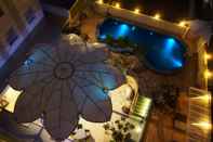 Kolam Renang Sapphire Sky Hotel & Conference