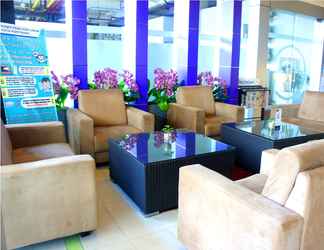 Lobby 2 Transera Hotel Pontianak