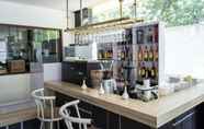 Bar, Kafe, dan Lounge 5 D' Grande Hotel Batam