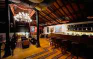 Bar, Kafe, dan Lounge 6 Villa Borobudur Resort