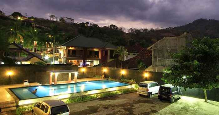 Swimming Pool Puri Senggigi