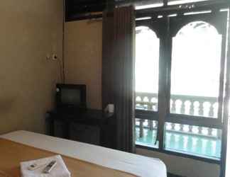 Bilik Tidur 2 Pakuna Beach Hotel