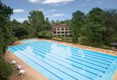 สระว่ายน้ำ 2 The Imperial Chiang Mai Resort & Sports Club