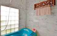 Toilet Kamar 5 Pacific Beach Cottages