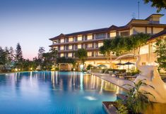 外部的 3 The Imperial River House Resort