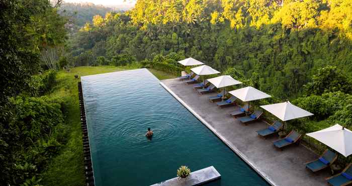 Kolam Renang Alila Ubud