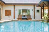 Swimming Pool Two Villas Holiday Oriental Style Layan Beach