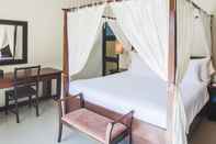 Bedroom Two Villas Holiday Oriental Style Naiharn Beach