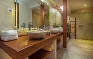 In-room Bathroom 4 Karmagali Boutique suites - Adults Only and Private Villas