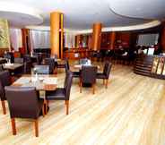 Restaurant 6 Aquarius Boutique Hotel Sampit