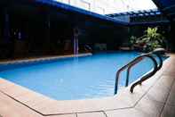 Swimming Pool Hotel Maluri