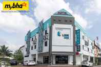 Luar Bangunan Super OYO 246 Link Inn