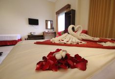 Bedroom 5 Ciptaningati Culture Hotel