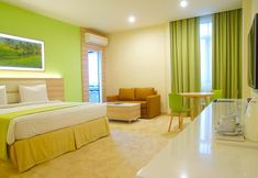 寝室 6 Puri Denpasar Hotel