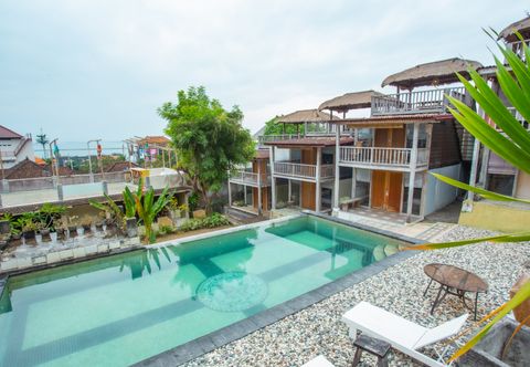 Swimming Pool Tree House Lodge