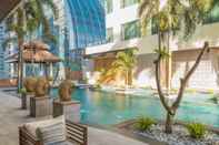 Kolam Renang Jasmine City Hotel