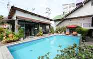 Kolam Renang 4 Locals The Nest Resort Patong