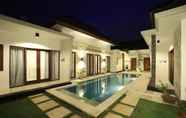 สระว่ายน้ำ 5 Kubu Nyoman Villas