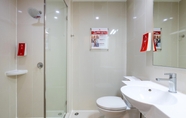 In-room Bathroom 5 Red Planet Phuket Patong (SHA Extra Plus+)