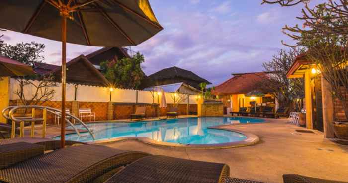 Swimming Pool Raming Lodge Hotel & Spa