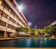 Kolam Renang 2 Ambassador Hotel Bangkok