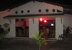 Luar Bangunan 4 Riverside Beach Chalet